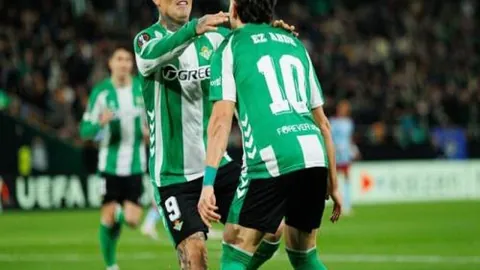 丁俊晖苏格兰赛32强折戟，吕昊天晋级16强对决